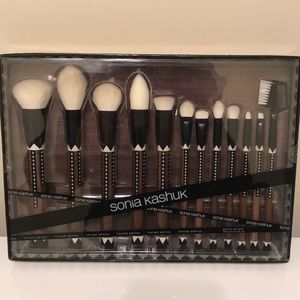Sonia Kashuk 12 Piece Brush Set BNIB